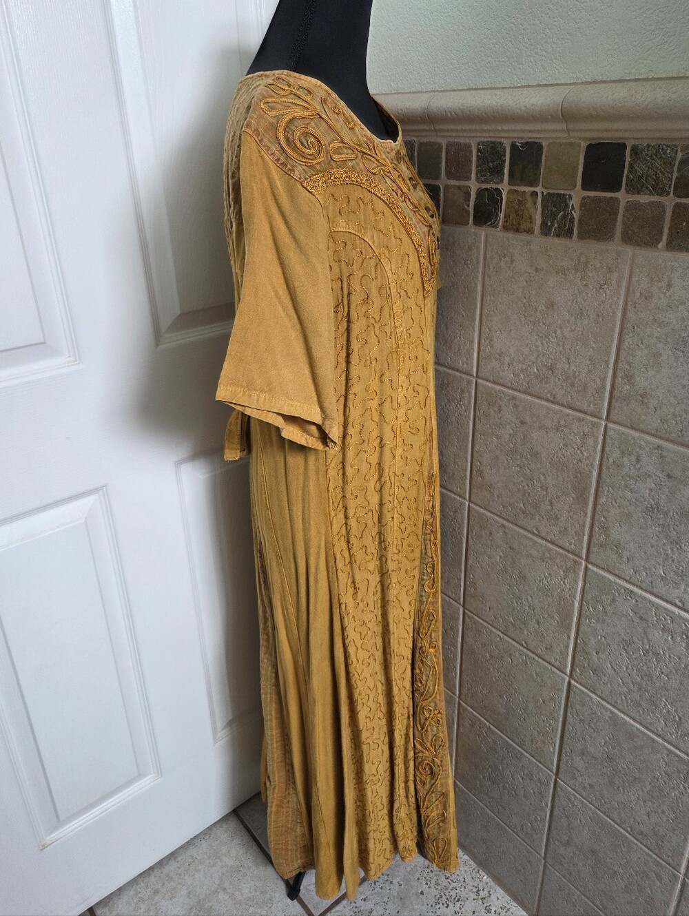 Vintage Mustard Embroidered Plaid Maxi Dress With A Belt In Back Bohemian - Picture 4 of 15